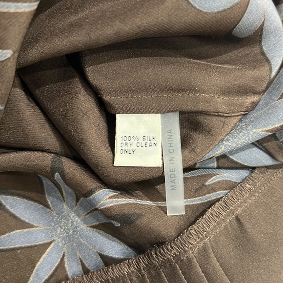 Little Joe Flower Silk Blouse - Picture 4 of 4